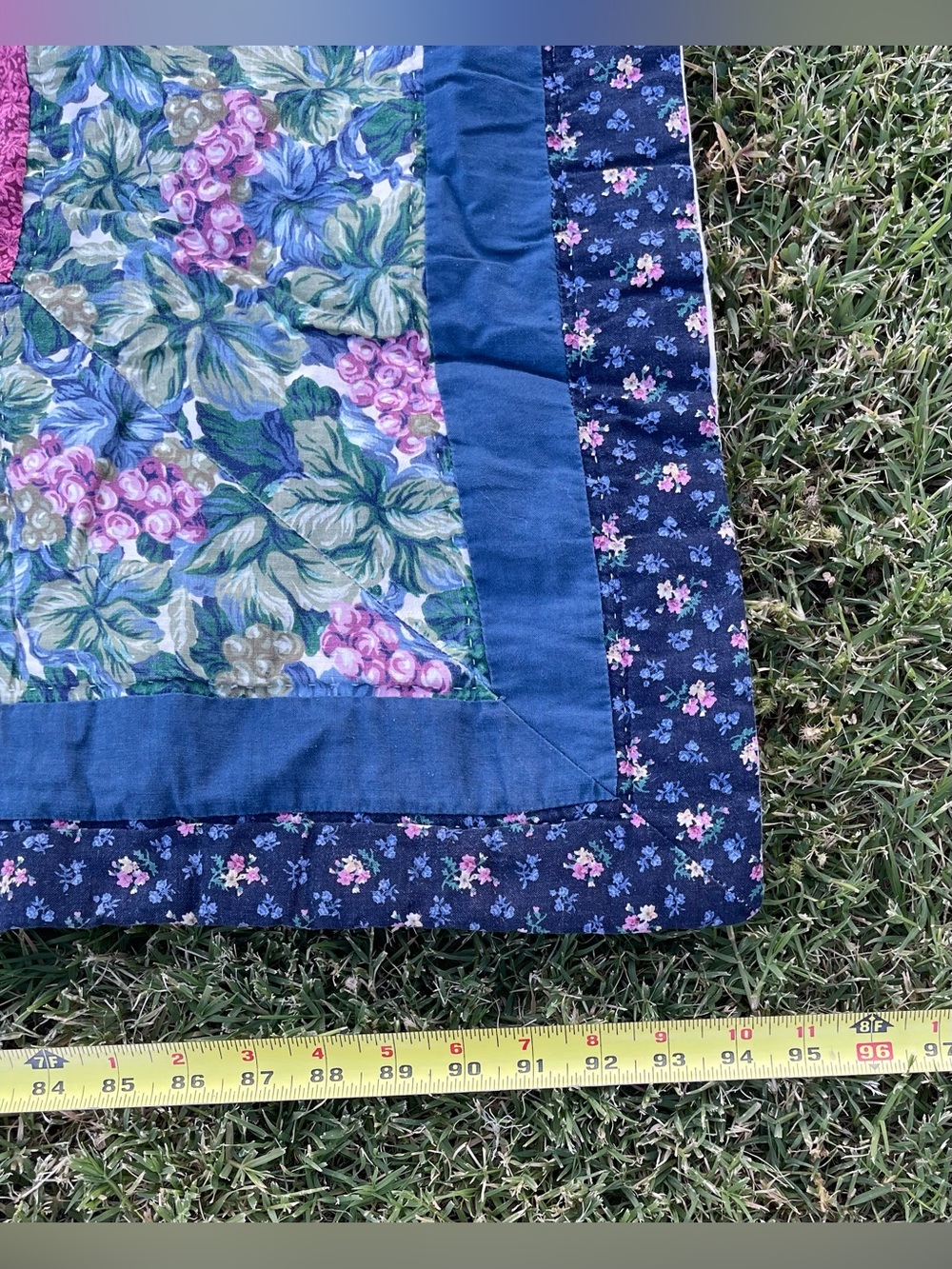 Vintage Handmade Lone Star Patchwork Quilt Bedding 94” x 86.5” Queen - Picture 5 of 9